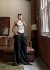 Olivienne – Pleated backless top with neck closure
