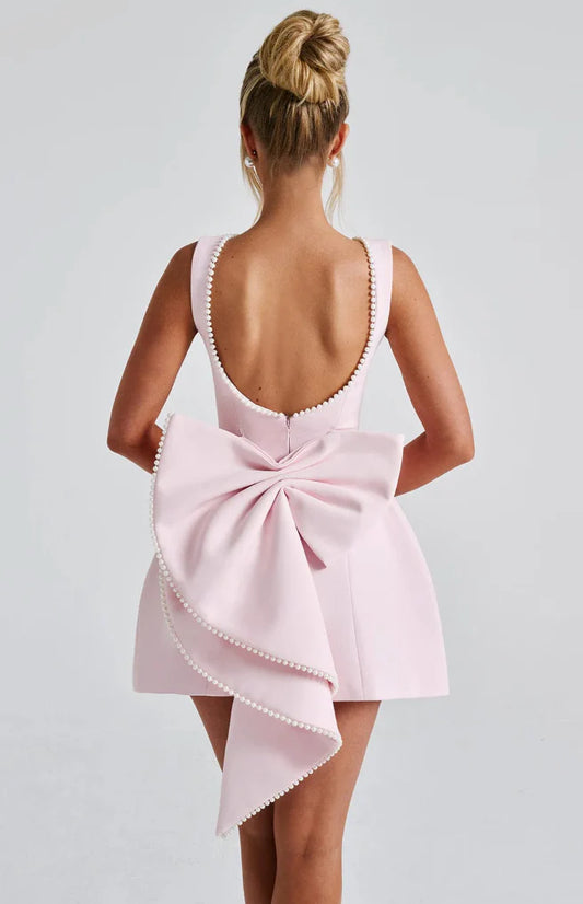 Eleanor - Timeless Elegance with Bow Detail